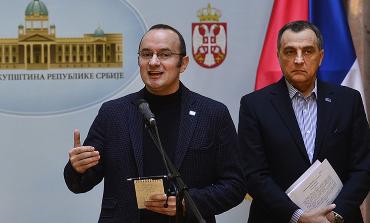 Živković i Pavićević postavili poslanička pitanja