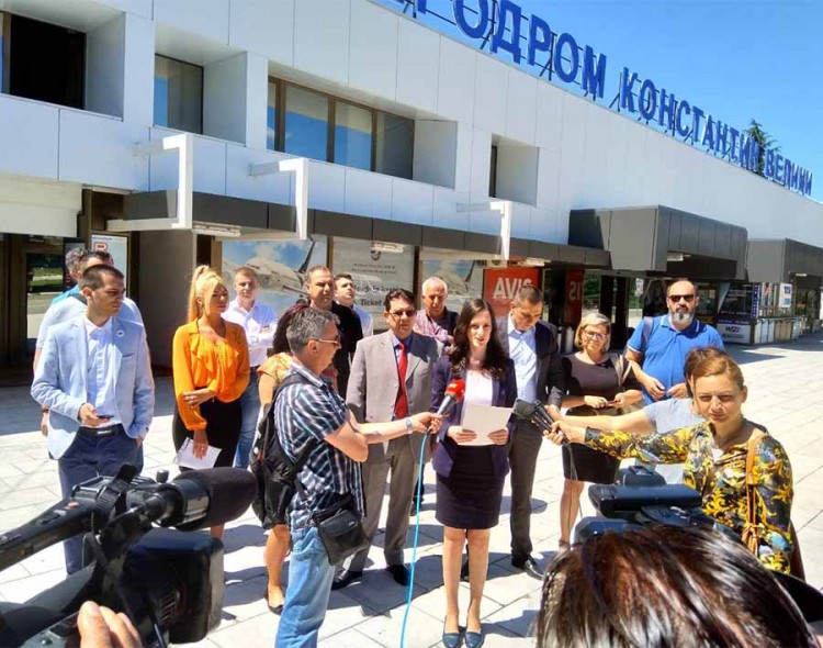Opozicija u Nišu: Udruženo protiv otimanja aerodroma i štetočinskog režima