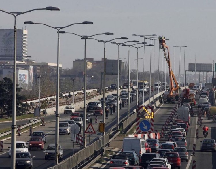 Svakodnevni saobraćajni kolapsi dokaz bahatosti beogradske vlasti