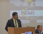 Movsesijan: Građanska opozicija da pokaže snagu na putu ka EU i evropskim vrednostima