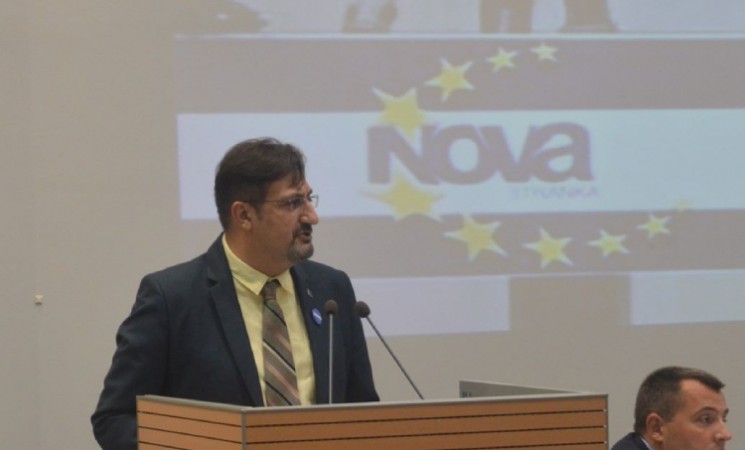 Movsesijan: Građanska opozicija da pokaže snagu na putu ka EU i evropskim vrednostima