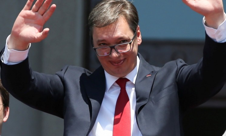 Vučić kao šef mafije drži rukovodioce javnih preduzeća u v.d. stanju